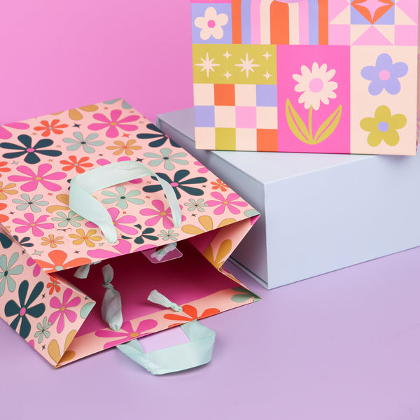 Betty Bloom Medium Gift Bag