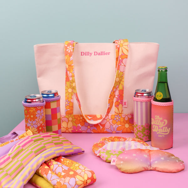 Really Pretty Floral Medium Classic Tote