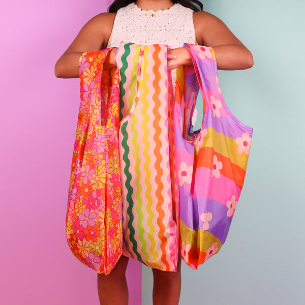 Happy Wavy Stripes Medium Twist and Shout