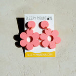 Sleepy Mountain Pastel Raspberry Daisy Earrings